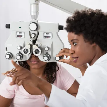 Comprehensive eye exam in Forsyth GA